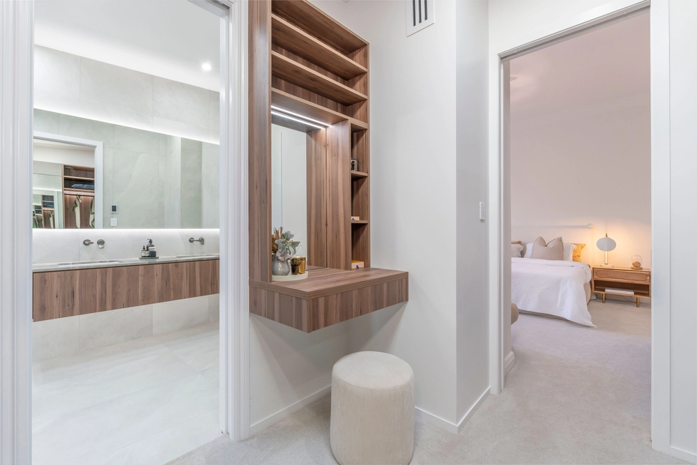 Photos of 122 Crummer Road
