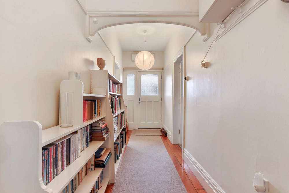 Photos of 47 Pitcairn Crescent