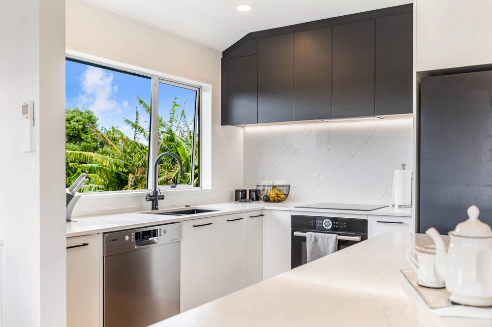 Photos of 79a wharf road te