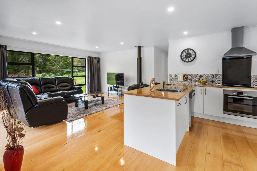 Photos of 27 Hodge Road