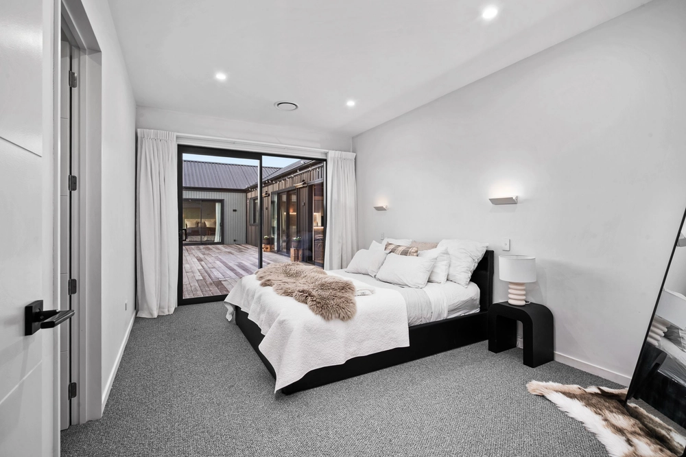 Photos of 128 Wallers Road