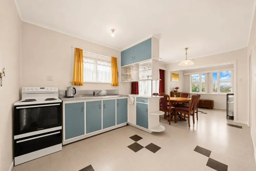 Photos of 71 Penney Avenue