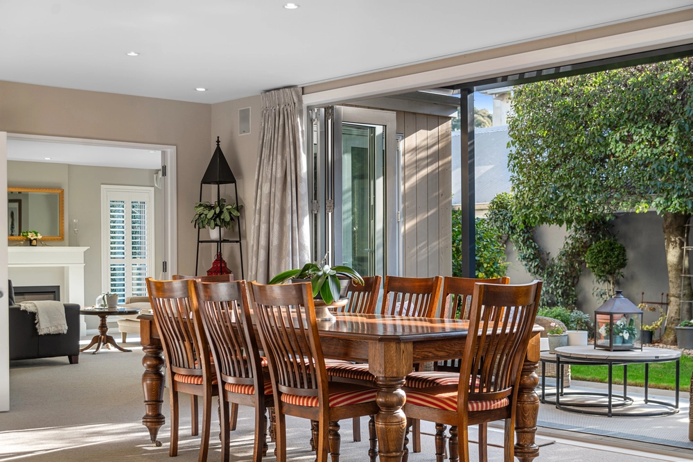 Photos of 20 Thornycroft Street