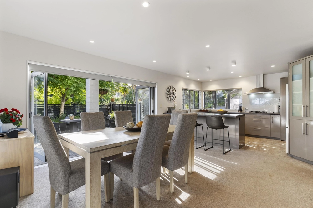 Photos of 44A Bleakhouse Road