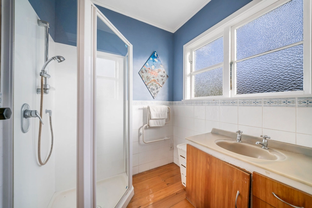 Photos of 48A Athens Road