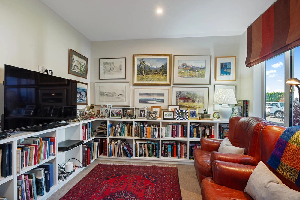 Photos of 695 McLaughlins Road