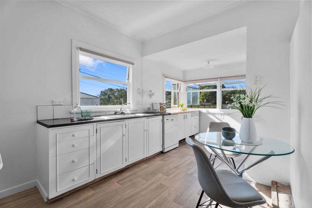 Photos of 13 Akarana Avenue
