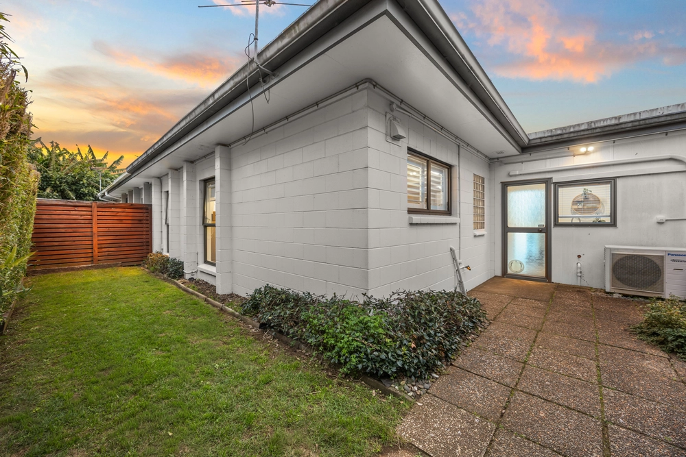 Photos of 2/22 Harding Avenue