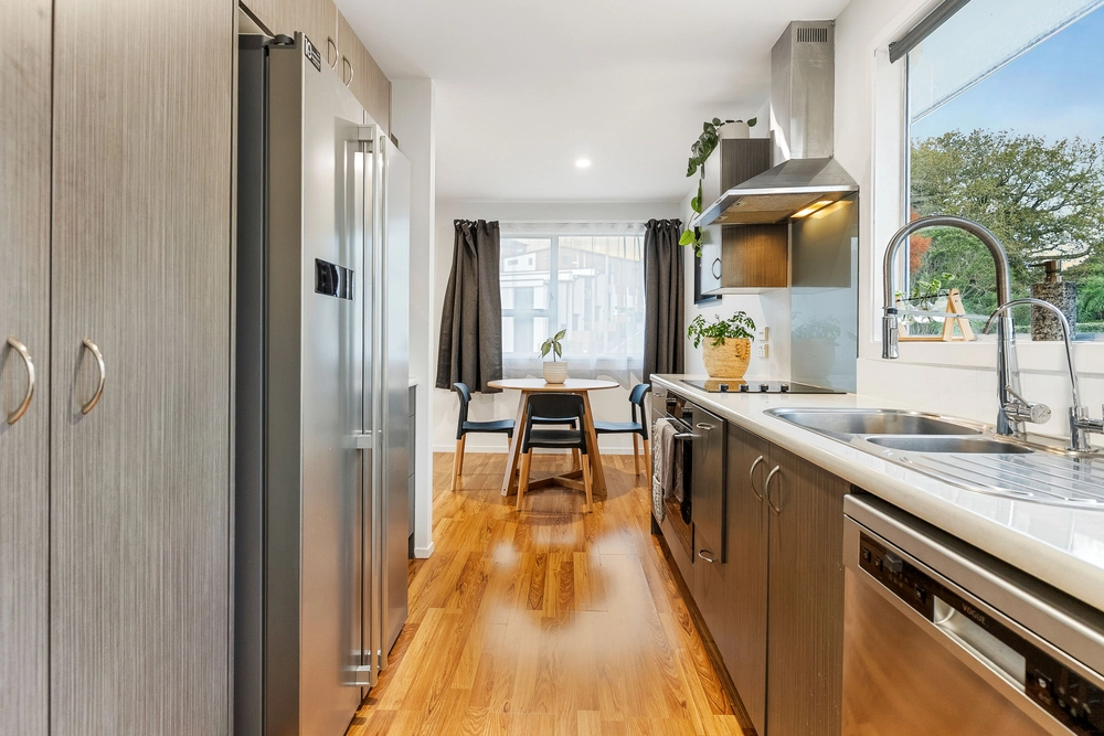 Photos of 9 Embassy Place