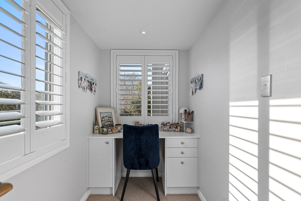 Photos of 20 Thornycroft Street