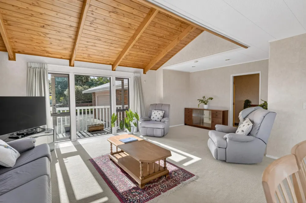 Photos of 28 Tirairaka Terrace