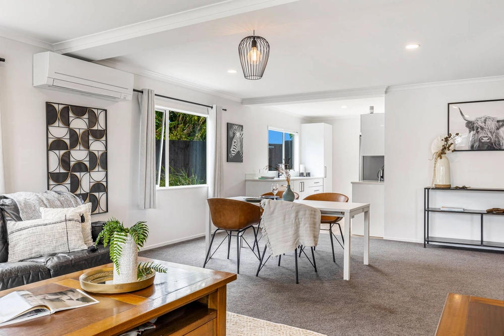 Photos of 79a wharf road te