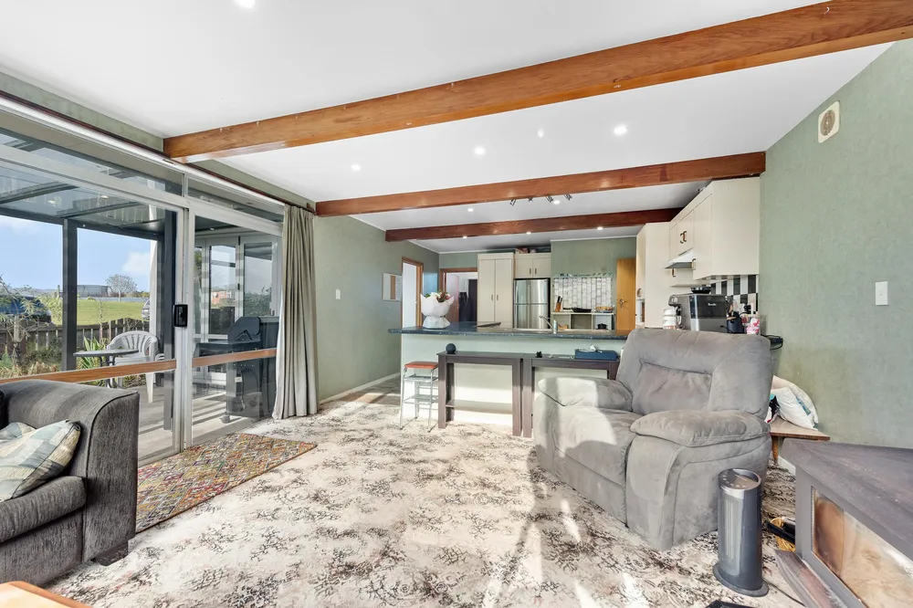 Photos of 136 Frank Street