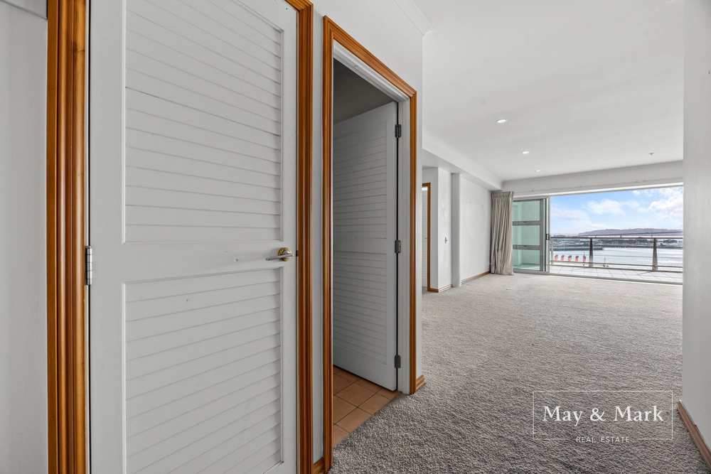 Photos of 145 Quay Street