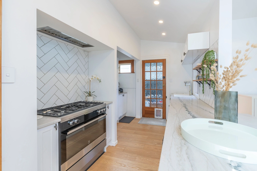 Photos of 18 Mostyn Street