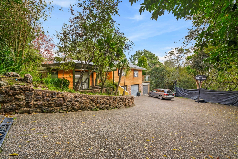 Photos of 424 Don Buck Road