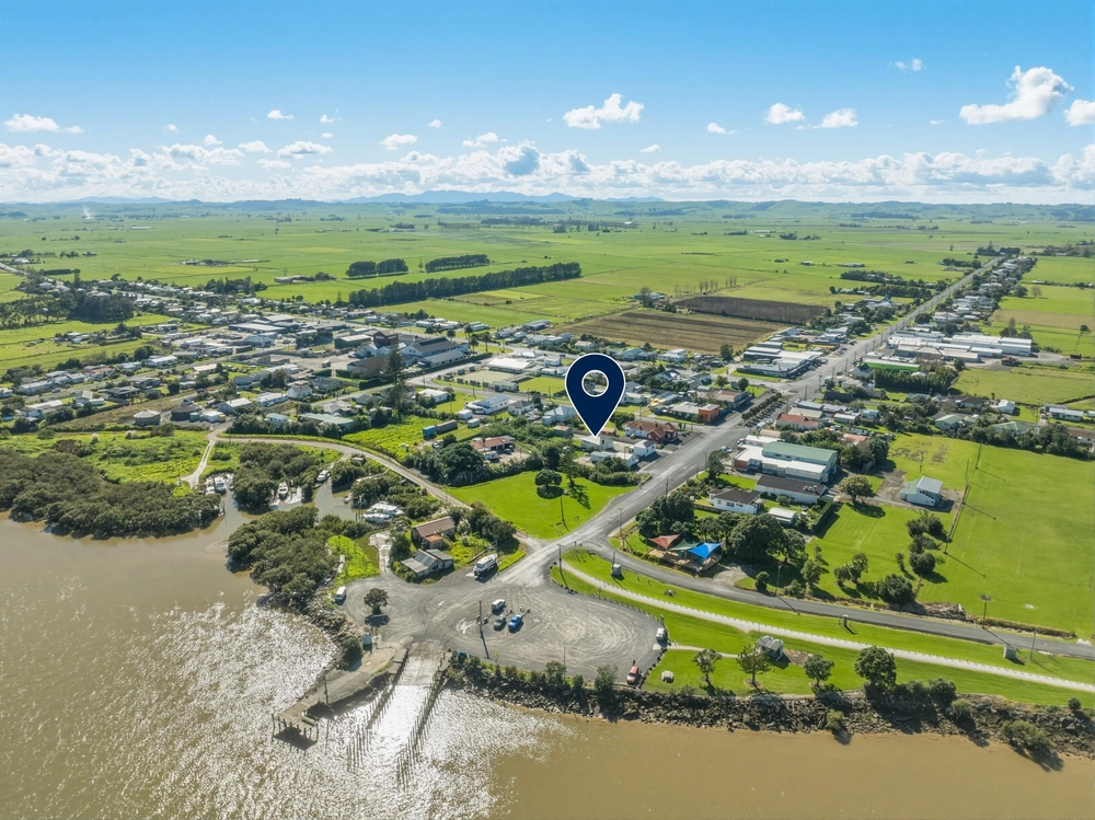 Photos of 16 Ruawai Wharf Road