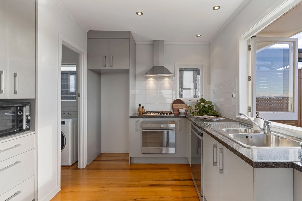 Photos of 94 Verran Road