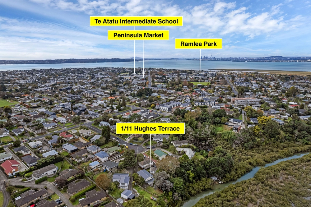 Photos of 11 Hughes Terrace