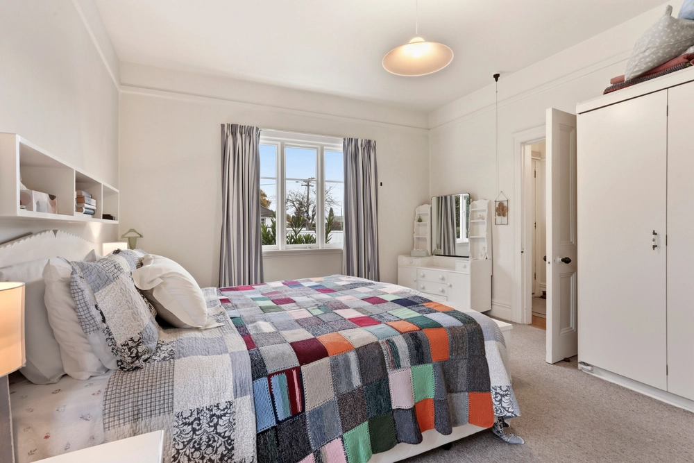Photos of 47 Pitcairn Crescent
