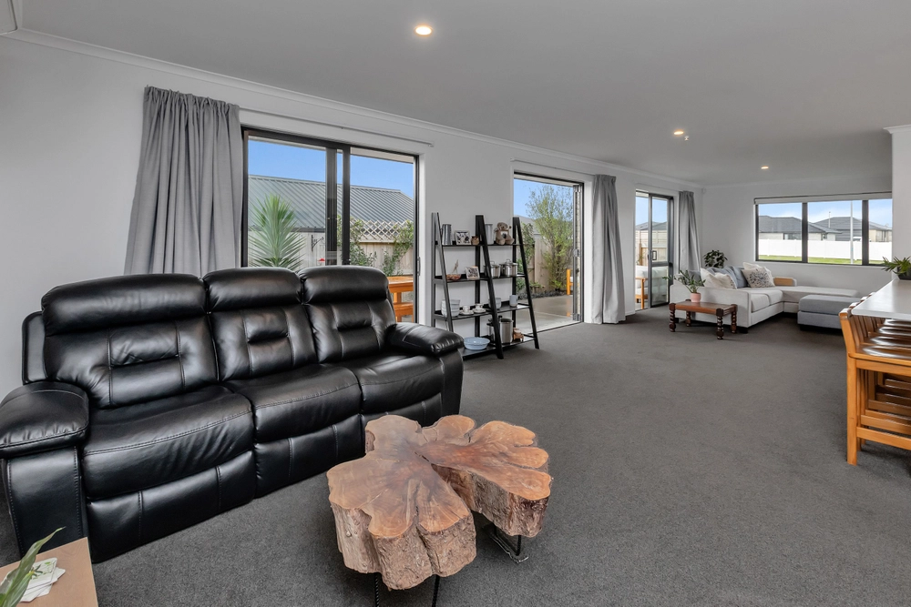 Photos of 128 Wairau Drive