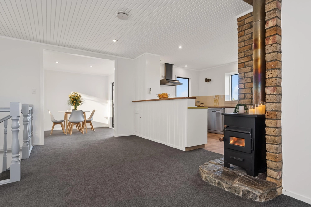 Photos of 53 Heron Avenue