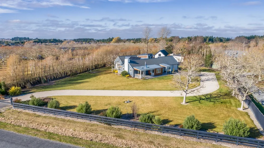 Photos of 134 Cullen Avenue