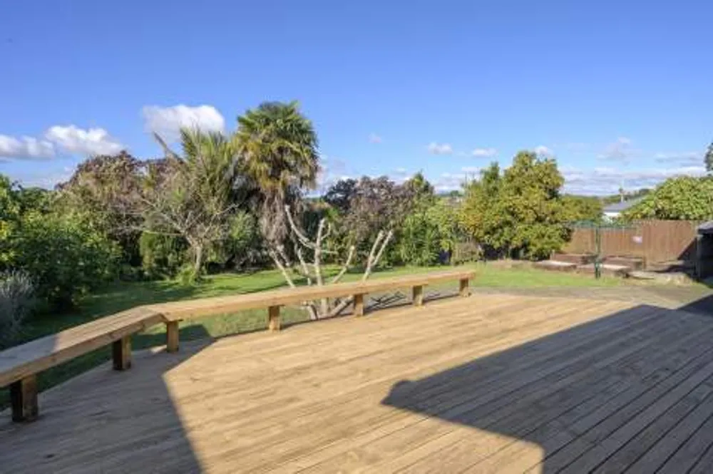 Photos of 423 Maungatapu Road