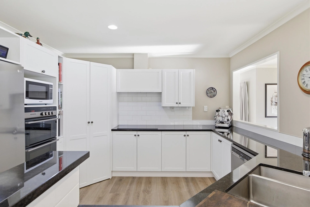 Photos of 328 Newell Road