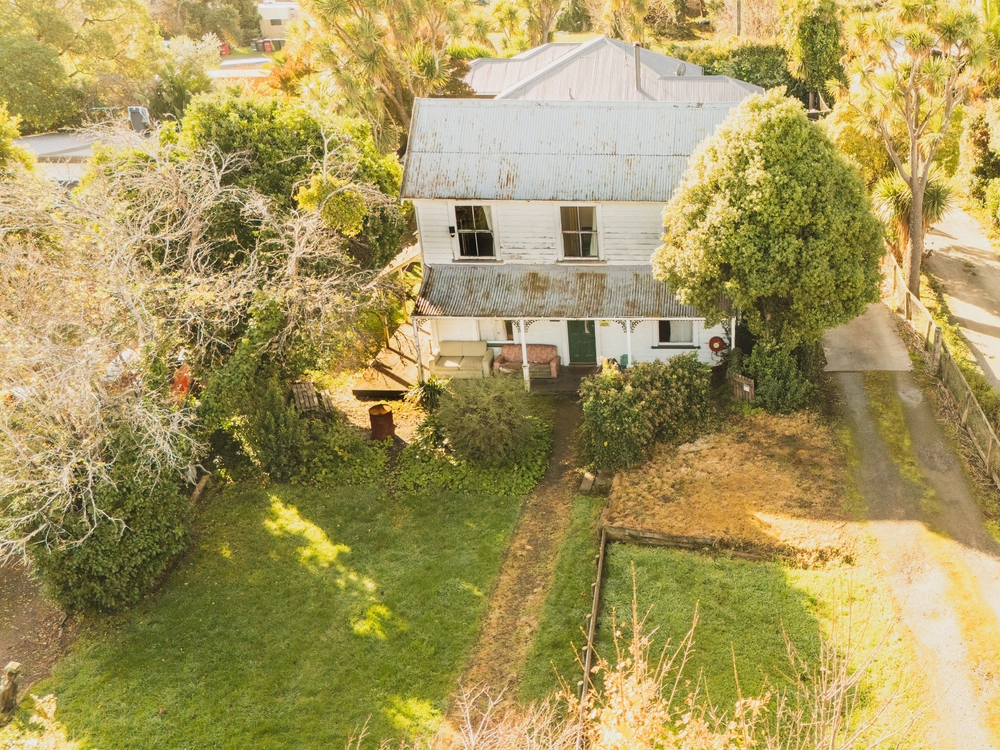 Photos of 11 Rue Balguerie