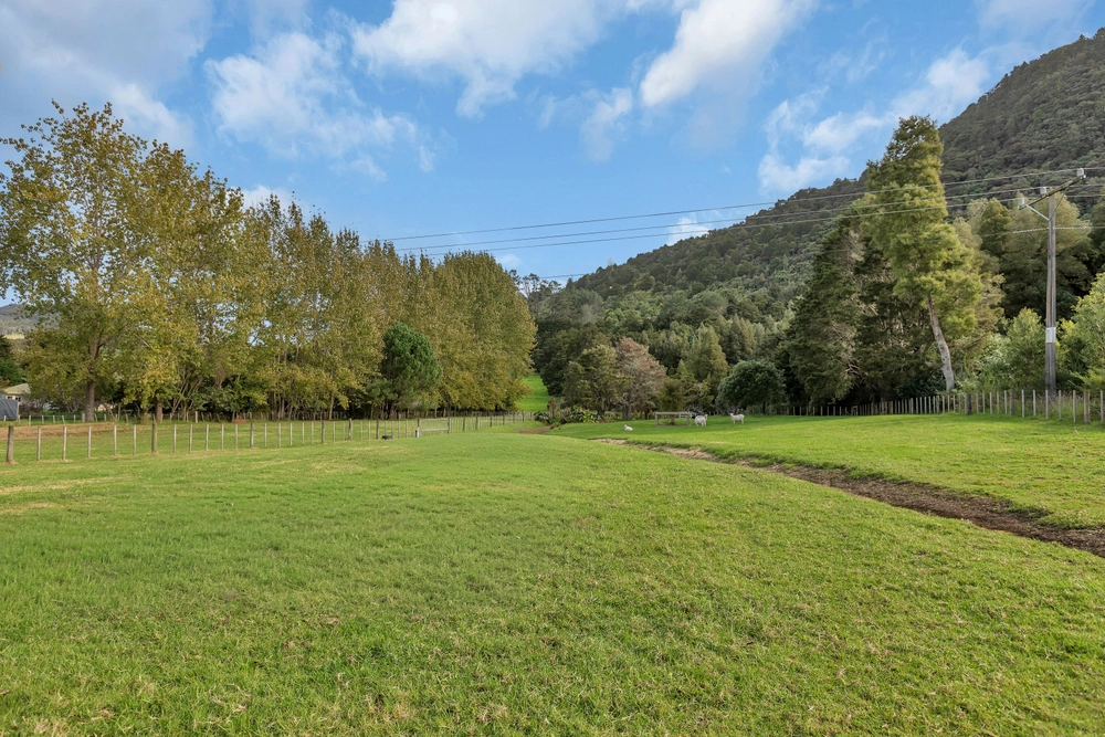 Photos of 36 Layby Lane