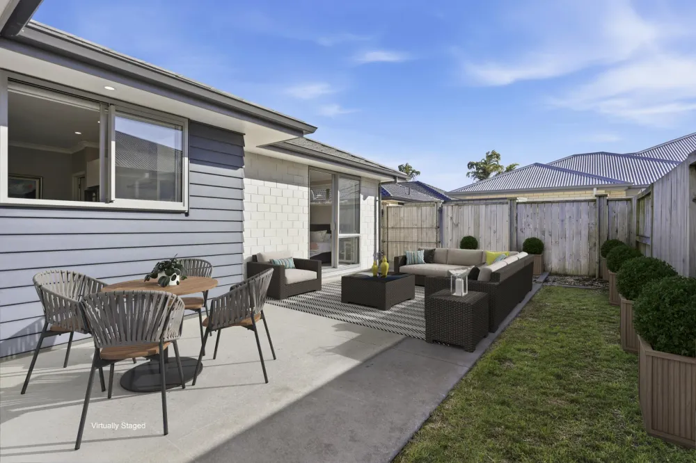 Photos of 6 Cassinia Close