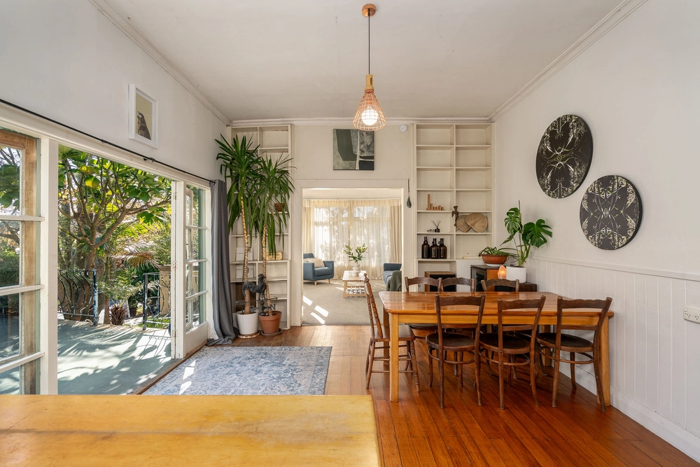 Photos of 101 Heberden Avenue