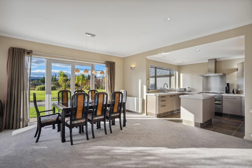 Photos of 1153 Aubrey Road
