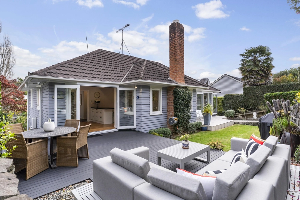 Photos of 10 Forfar Road