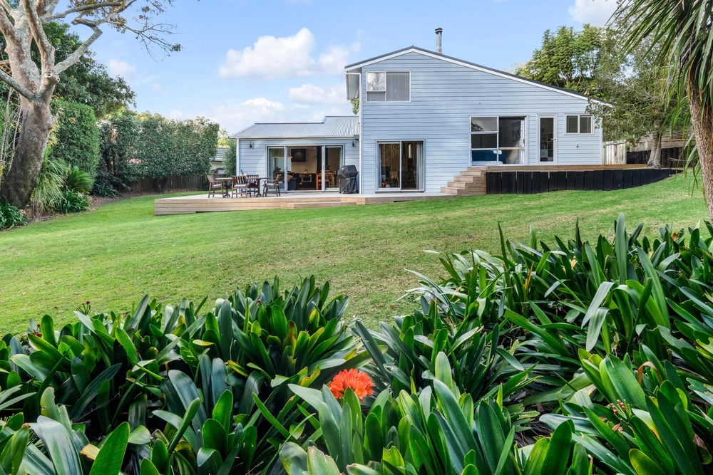 Photos of 12 Camwell Close