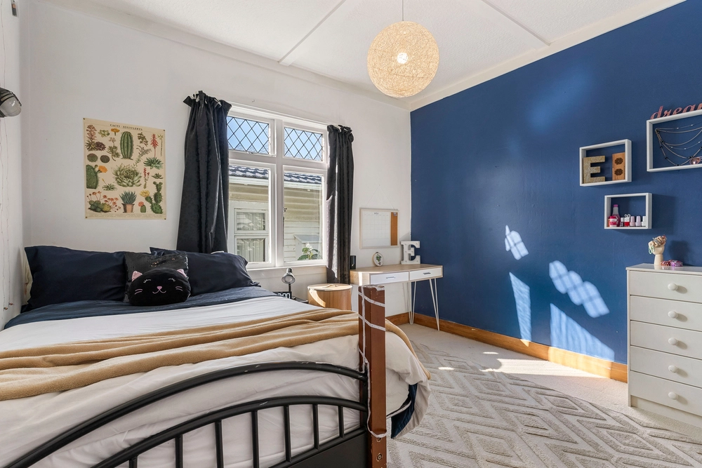 Photos of 102 Darlington Road