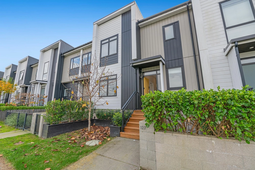 Photos of 127 Bonair Crescent