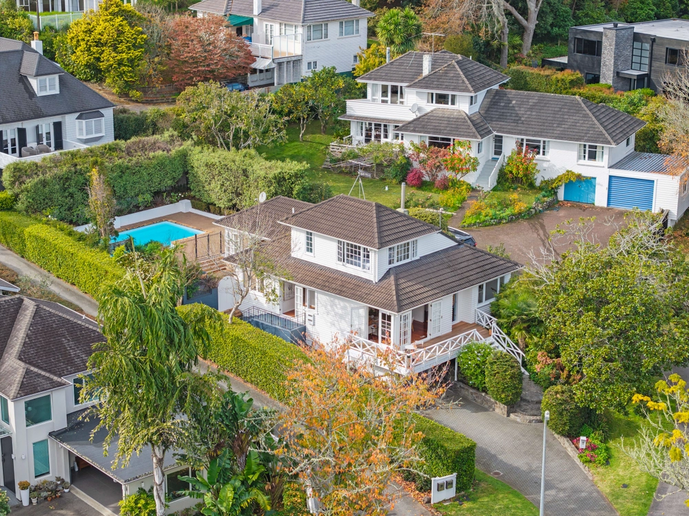 Photos of 29 Entrican Avenue