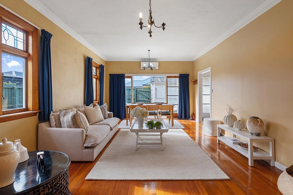 Photos of 128 Lyttelton Street
