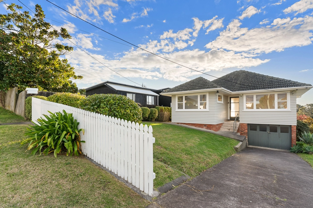 Photos of 94 Verran Road
