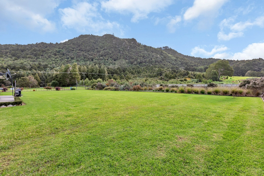 Photos of 36 Layby Lane