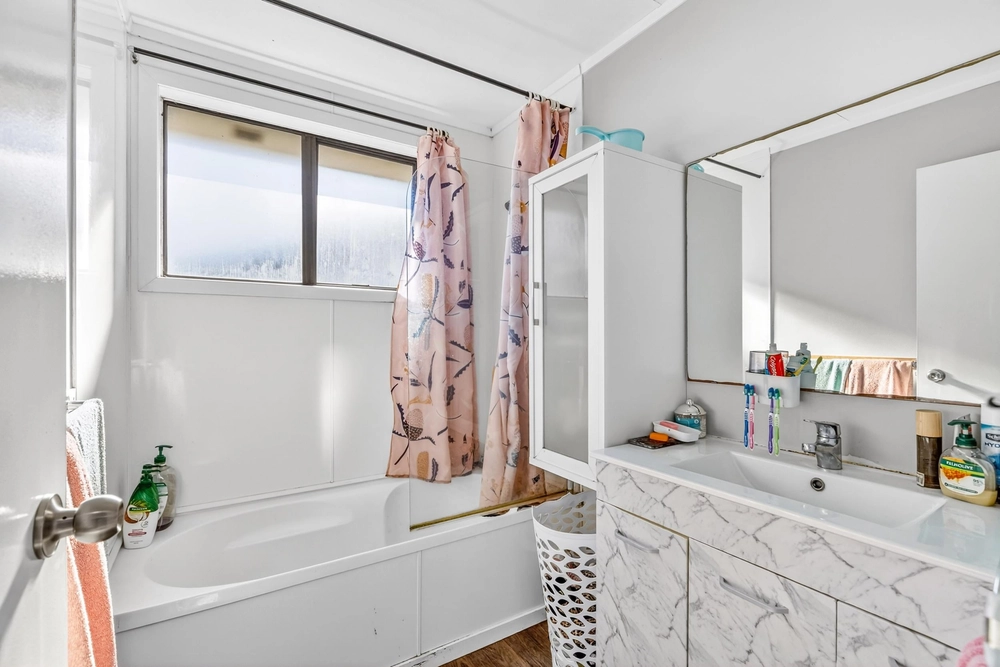 Photos of 25B Dominion Road