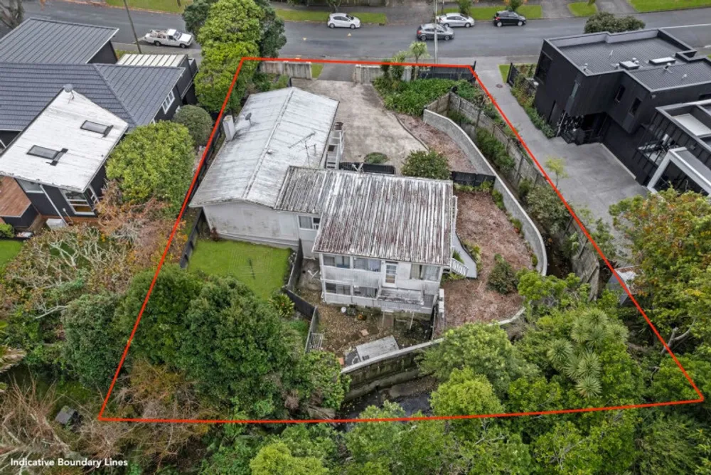 Photos of 31 Chesterfield Avenue