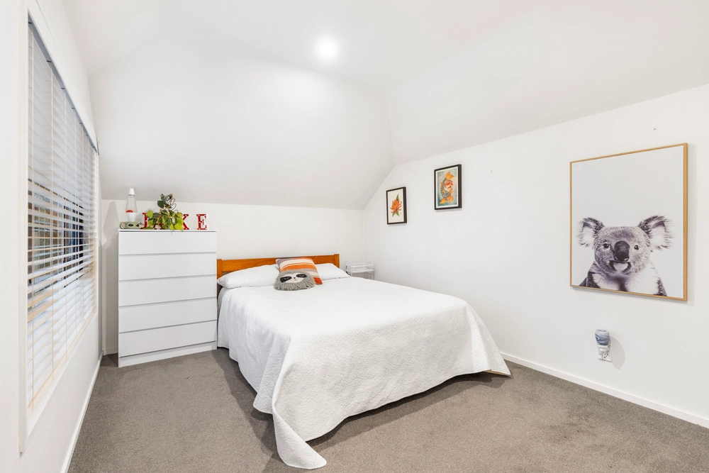 Photos of 122 Tennyson Street