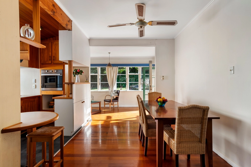 Photos of 40 Raurenga Avenue