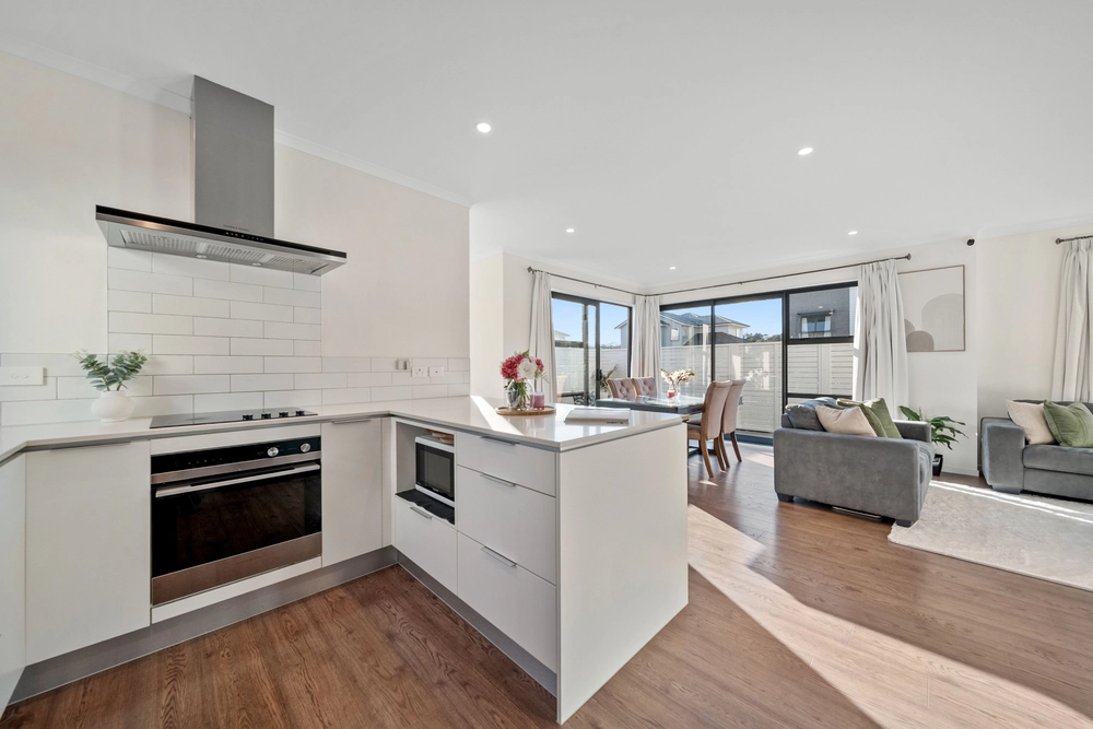 Photos of 9 Vincent McGrath Crescent