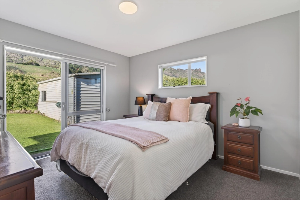 Photos of 1921 Whangarei Heads Road