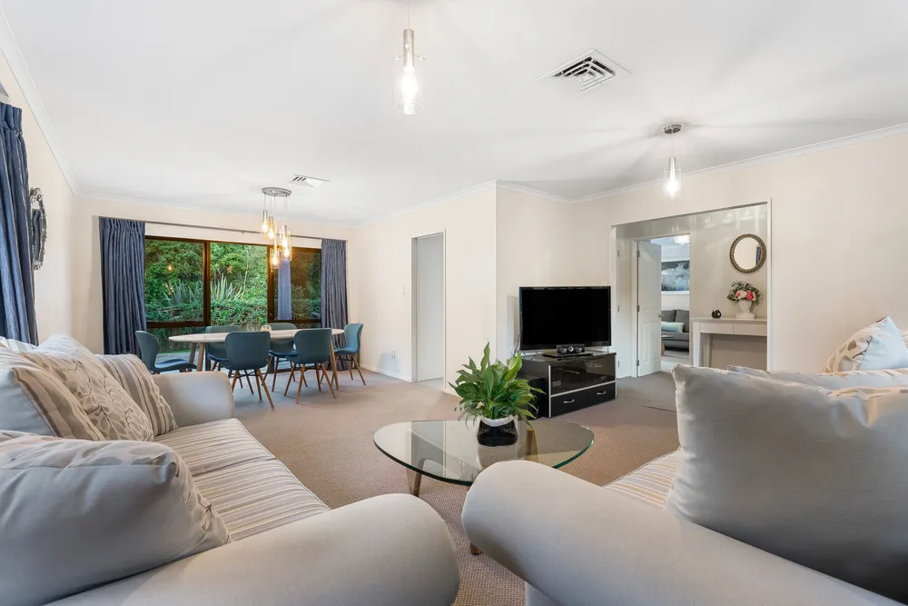 Photos of 10 Notre Dame Way