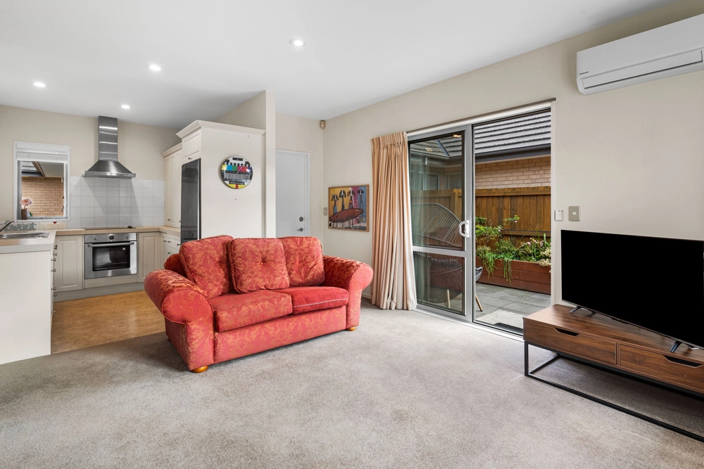Photos of 372 Yaldhurst Road